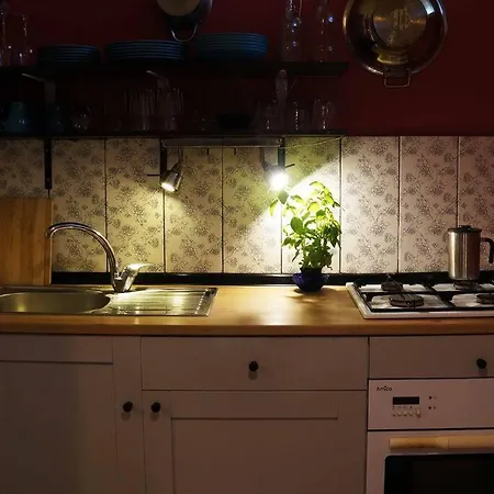 Vintage Bdsm Kinky - Entire 65m2 Space For Up To 6-guests - Fully Equipped