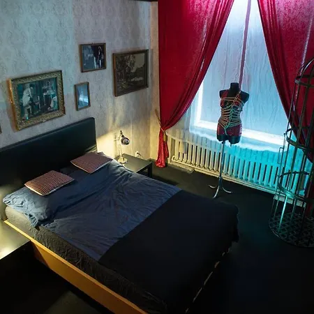 Vintage Bdsm Kinky - Entire 65m2 Space For Up To 6-guests - Fully Equipped Apartmán