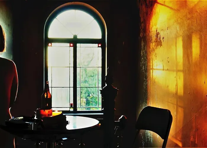 Vintage Bdsm Kinky - Entire 65m2 Space For Up To 6-guests - Fully Equipped 브로츠와프