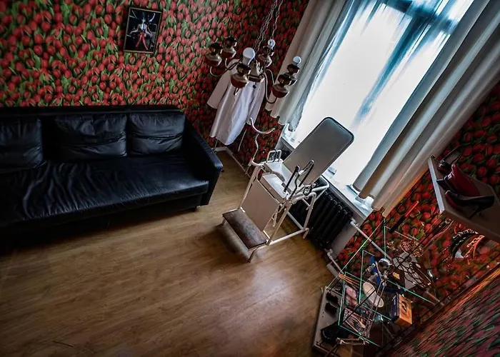 Vintage Bdsm Kinky - Entire 65m2 Space For Up To 6-guests - Fully Equipped * Βρότσλαβ