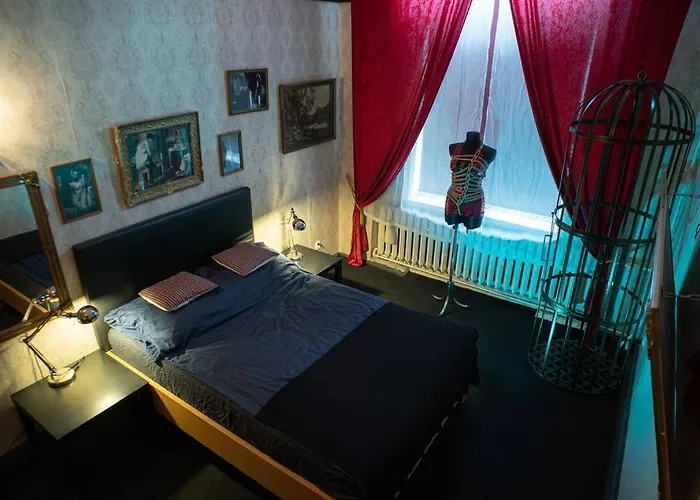 Vintage Bdsm Kinky - Entire 65m2 Space For Up To 6-guests - Fully Equipped Διαμέρισμα